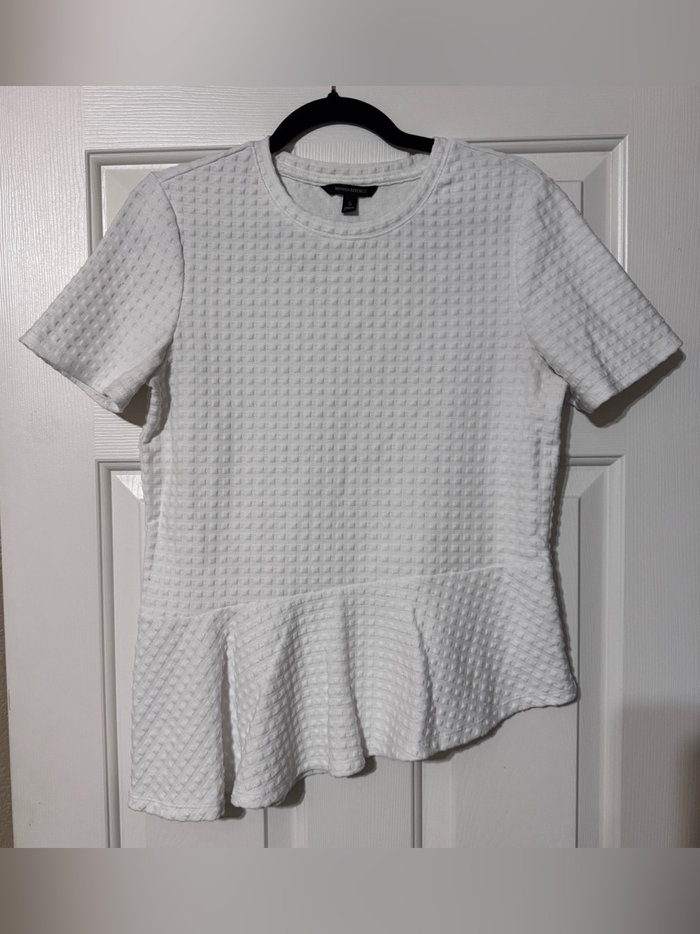 Women’s Banana Republic White Asymmetrical Peplum Short Sleeve Top Blouse S